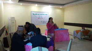 Mrs-Puspa-Bhusal,member-Province-Planning-Commission-5,-Adressing-to-Butawal-Workshop
